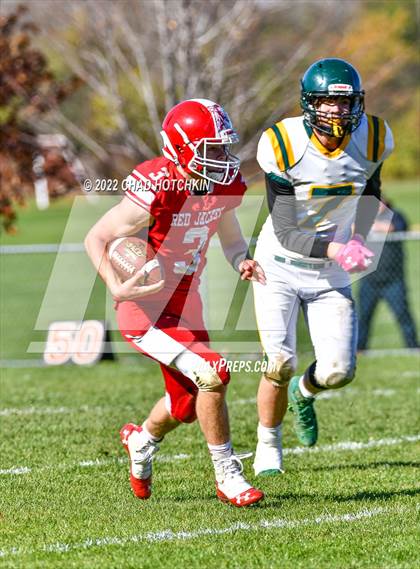 Thumbnail 3 in Finney @ Red Jacket (NYSPHSAA 8-Man Quarterfinal) photogallery.