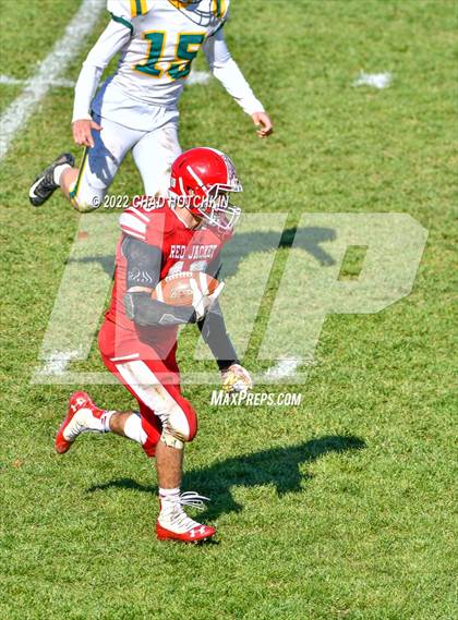 Thumbnail 3 in Finney @ Red Jacket (NYSPHSAA 8-Man Quarterfinal) photogallery.