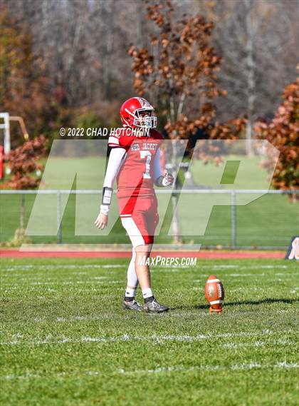 Thumbnail 2 in Finney @ Red Jacket (NYSPHSAA 8-Man Quarterfinal) photogallery.