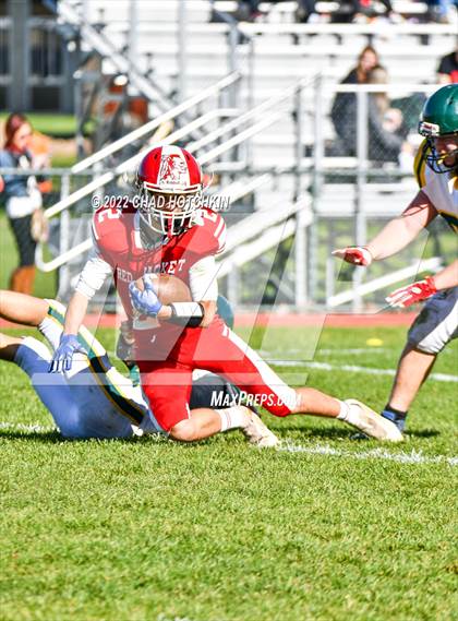 Thumbnail 1 in Finney @ Red Jacket (NYSPHSAA 8-Man Quarterfinal) photogallery.