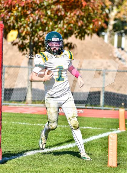 Thumbnail 3 in Finney @ Red Jacket (NYSPHSAA 8-Man Quarterfinal) photogallery.