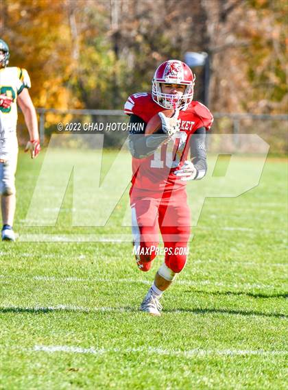 Thumbnail 3 in Finney @ Red Jacket (NYSPHSAA 8-Man Quarterfinal) photogallery.