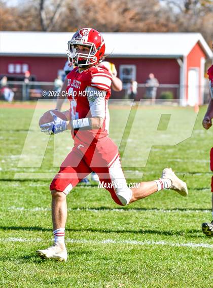 Thumbnail 3 in Finney @ Red Jacket (NYSPHSAA 8-Man Quarterfinal) photogallery.