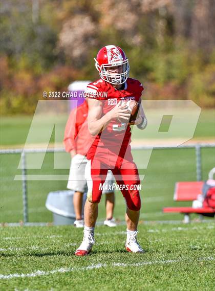 Thumbnail 1 in Finney @ Red Jacket (NYSPHSAA 8-Man Quarterfinal) photogallery.