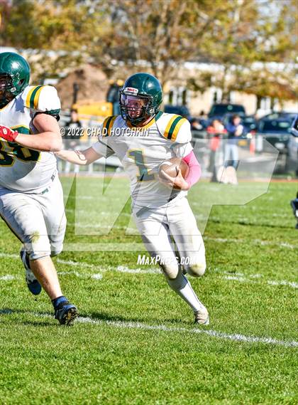 Thumbnail 1 in Finney @ Red Jacket (NYSPHSAA 8-Man Quarterfinal) photogallery.