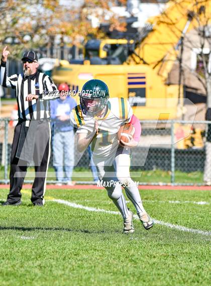 Thumbnail 1 in Finney @ Red Jacket (NYSPHSAA 8-Man Quarterfinal) photogallery.