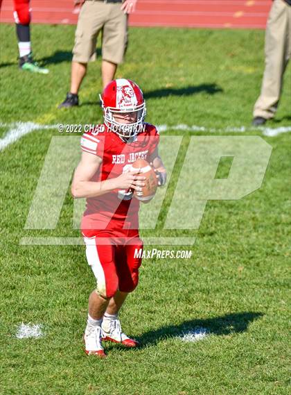 Thumbnail 1 in Finney @ Red Jacket (NYSPHSAA 8-Man Quarterfinal) photogallery.
