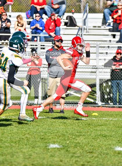 Thumbnail 1 in Finney @ Red Jacket (NYSPHSAA 8-Man Quarterfinal) photogallery.