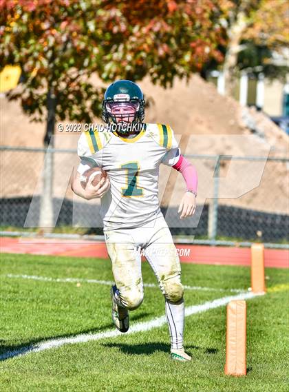 Thumbnail 1 in Finney @ Red Jacket (NYSPHSAA 8-Man Quarterfinal) photogallery.