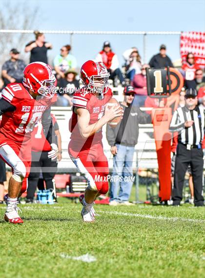 Thumbnail 3 in Finney @ Red Jacket (NYSPHSAA 8-Man Quarterfinal) photogallery.