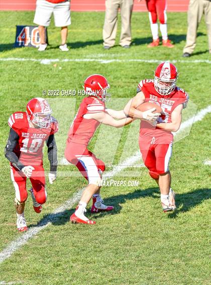 Thumbnail 2 in Finney @ Red Jacket (NYSPHSAA 8-Man Quarterfinal) photogallery.