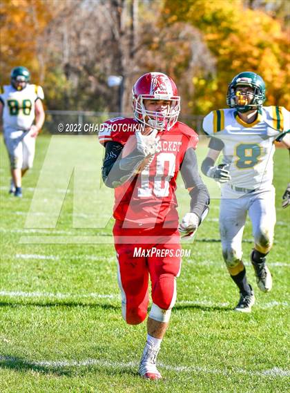Thumbnail 1 in Finney @ Red Jacket (NYSPHSAA 8-Man Quarterfinal) photogallery.