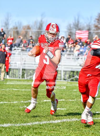 Thumbnail 3 in Finney @ Red Jacket (NYSPHSAA 8-Man Quarterfinal) photogallery.