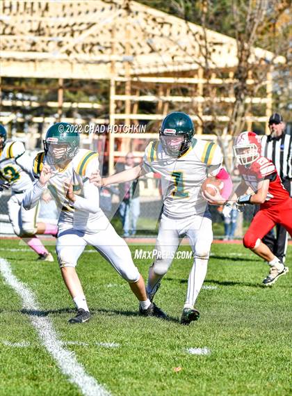 Thumbnail 3 in Finney @ Red Jacket (NYSPHSAA 8-Man Quarterfinal) photogallery.