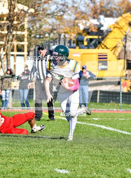 Thumbnail 1 in Finney @ Red Jacket (NYSPHSAA 8-Man Quarterfinal) photogallery.
