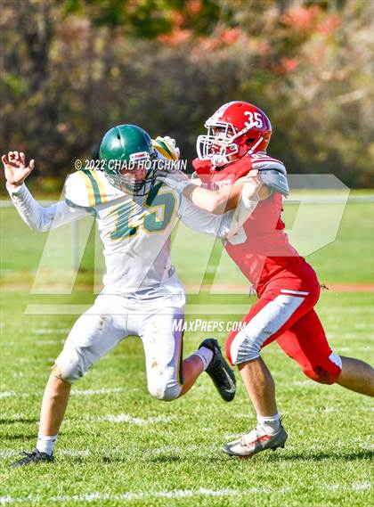 Thumbnail 3 in Finney @ Red Jacket (NYSPHSAA 8-Man Quarterfinal) photogallery.