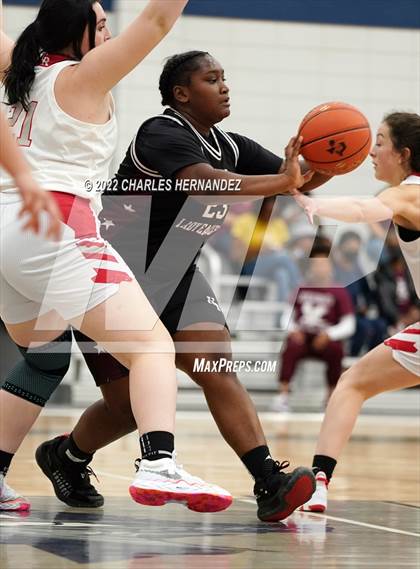 Thumbnail 2 in Glen Rose vs. Hearne (Aggieland Invitational) photogallery.