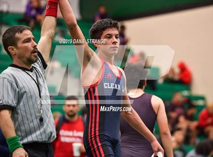 Thumbnail 3 in Knights Invitational photogallery.