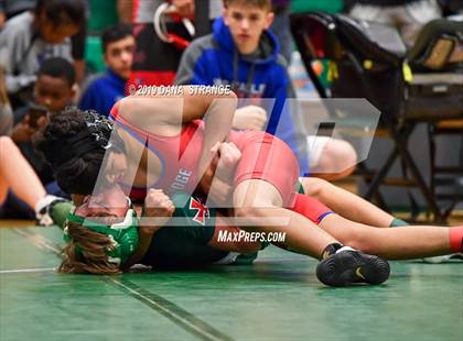 Thumbnail 2 in Knights Invitational photogallery.