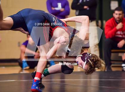 Thumbnail 1 in Knights Invitational photogallery.