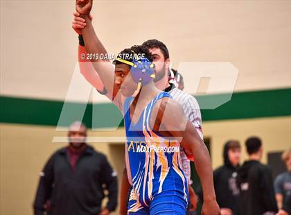 Thumbnail 2 in Knights Invitational photogallery.