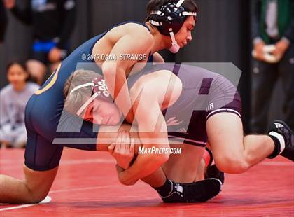 Thumbnail 2 in Knights Invitational photogallery.