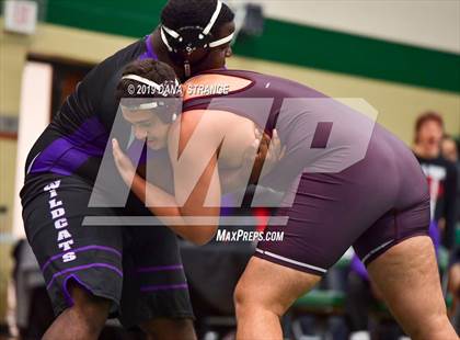 Thumbnail 1 in Knights Invitational photogallery.