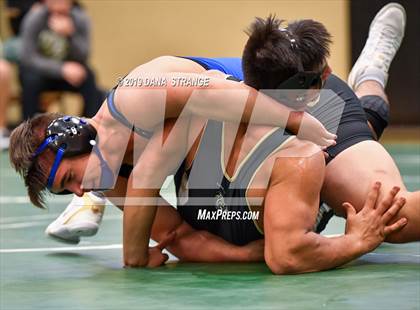 Thumbnail 2 in Knights Invitational photogallery.