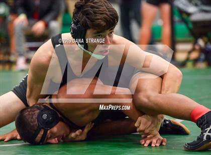 Thumbnail 2 in Knights Invitational photogallery.