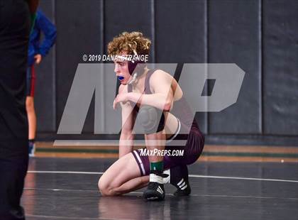 Thumbnail 2 in Knights Invitational photogallery.