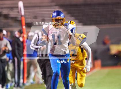 Thumbnail 3 in Dudley vs. Cape Fear (NCHSAA 4A Final) photogallery.