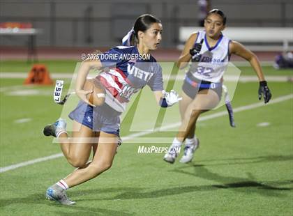 Thumbnail 1 in Folsom @ Vista del Lago photogallery.