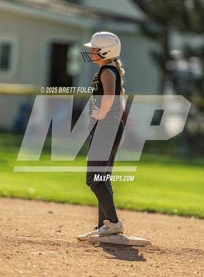 Thumbnail 3 in Lincoln Southeast vs. Scottsbluff photogallery.
