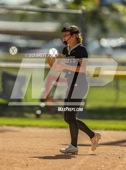 Thumbnail 2 in Lincoln Southeast vs. Scottsbluff photogallery.