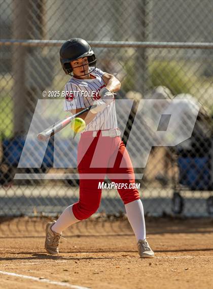 Thumbnail 2 in Lincoln Southeast vs. Scottsbluff photogallery.