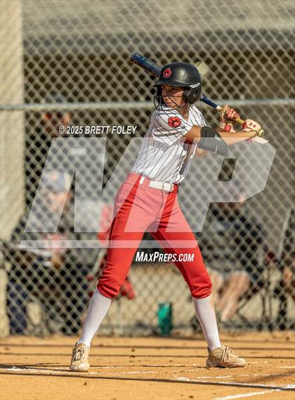 Thumbnail 2 in Lincoln Southeast vs. Scottsbluff photogallery.