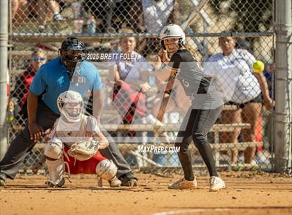 Thumbnail 2 in Lincoln Southeast vs. Scottsbluff photogallery.