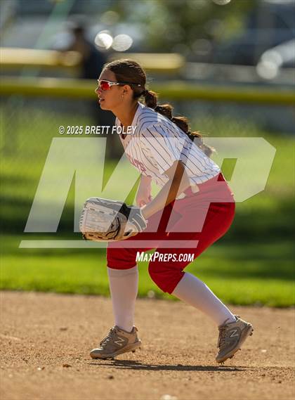 Thumbnail 3 in Lincoln Southeast vs. Scottsbluff photogallery.