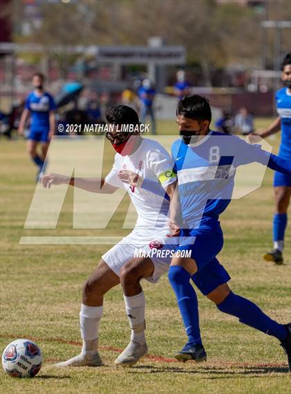 Thumbnail 3 in Lovington vs. Albuquerque Academy photogallery.