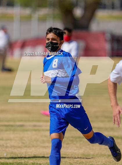 Thumbnail 3 in Lovington vs. Albuquerque Academy photogallery.