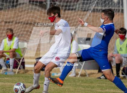Thumbnail 1 in Lovington vs. Albuquerque Academy photogallery.