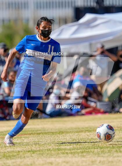 Thumbnail 2 in Lovington vs. Albuquerque Academy photogallery.