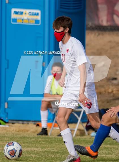 Thumbnail 3 in Lovington vs. Albuquerque Academy photogallery.