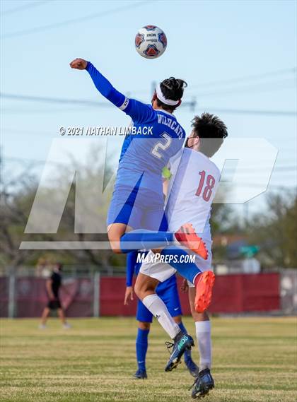 Thumbnail 1 in Lovington vs. Albuquerque Academy photogallery.
