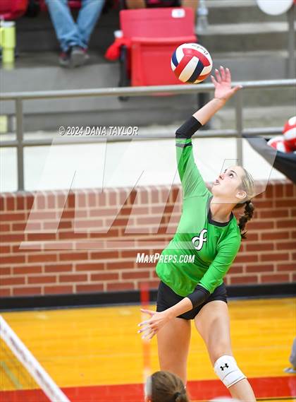 Thumbnail 1 in Iowa Park @ Mineral Wells photogallery.