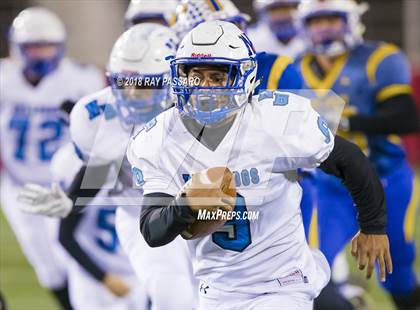 Thumbnail 3 in North Babylon vs. West Islip (Section XI Division II Finals) photogallery.