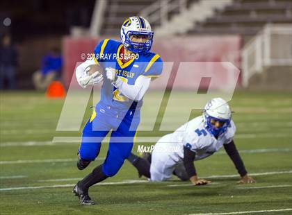 Thumbnail 3 in North Babylon vs. West Islip (Section XI Division II Finals) photogallery.