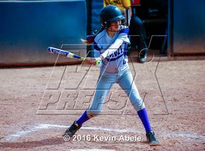 Thumbnail 2 in Cesar Chavez vs Goldwater (Apollo Cool Nites Tournament) photogallery.