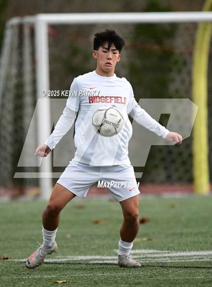 Thumbnail 2 in Ridgefield vs. Xavier (CIAC Class LL 2nd Round) photogallery.