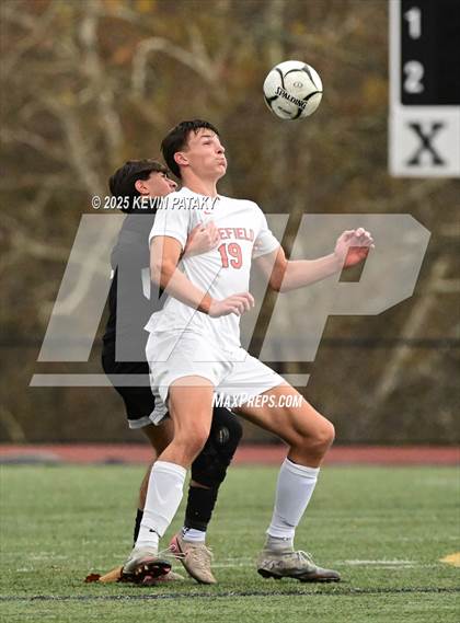 Thumbnail 2 in Ridgefield vs. Xavier (CIAC Class LL 2nd Round) photogallery.